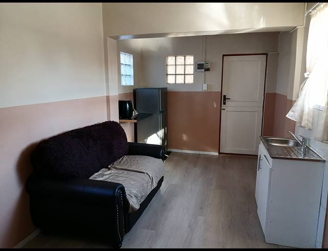 1 bed property to rent in AVONDALE